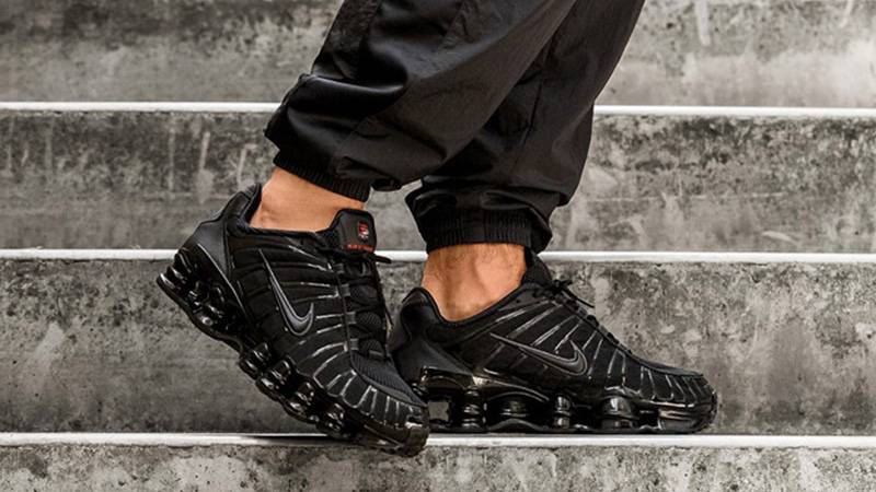 Nike Shox Noir