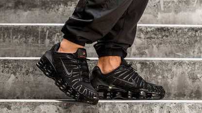 Nike Shox Noir